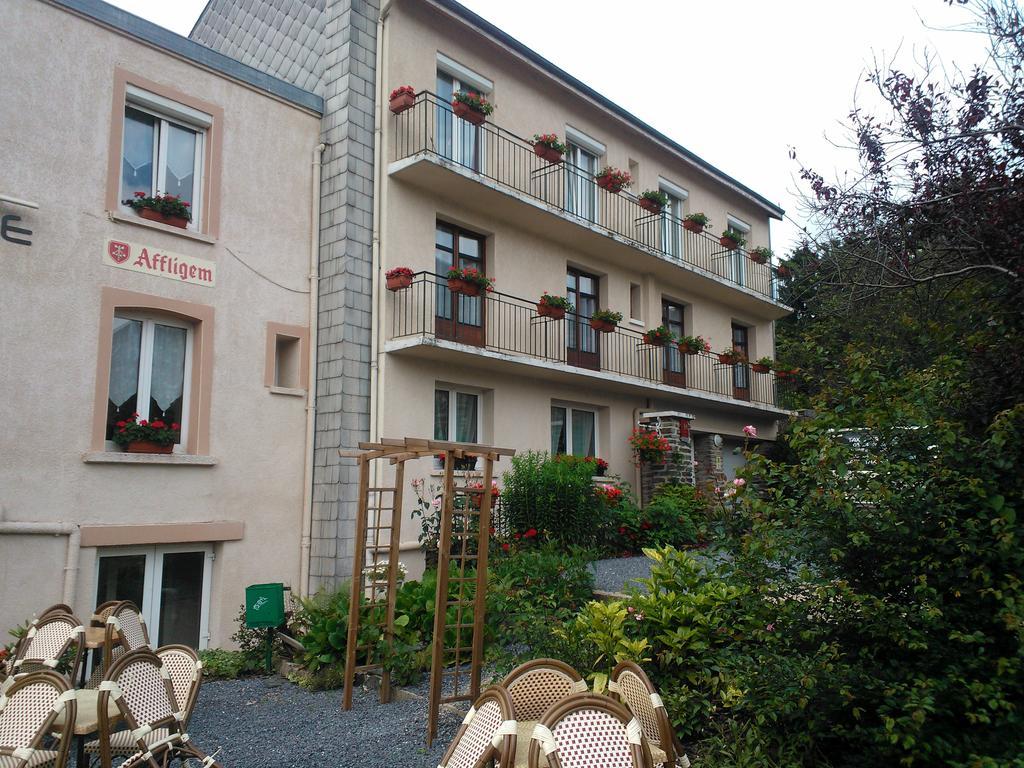 Отель Logis Le Franco Belge Монтерме Экстерьер фото